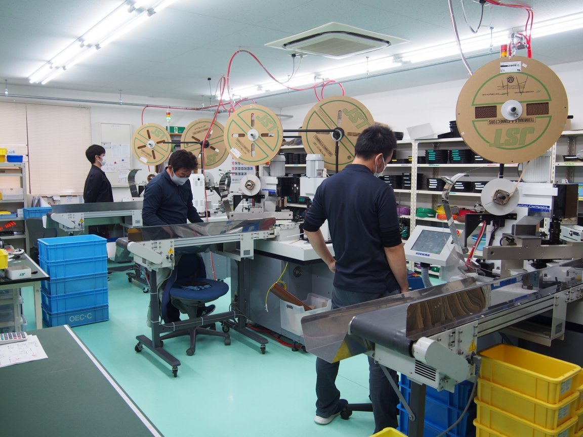 全自動圧着機